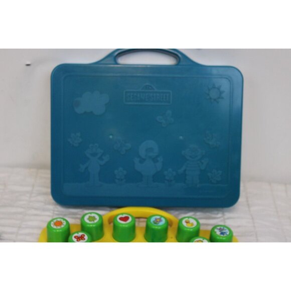 VTG 1993 Sesame Street Stamping Kit 13 Stamp Ink Pad Heart Sun Flower Bug Friend - Picture 2 of 8